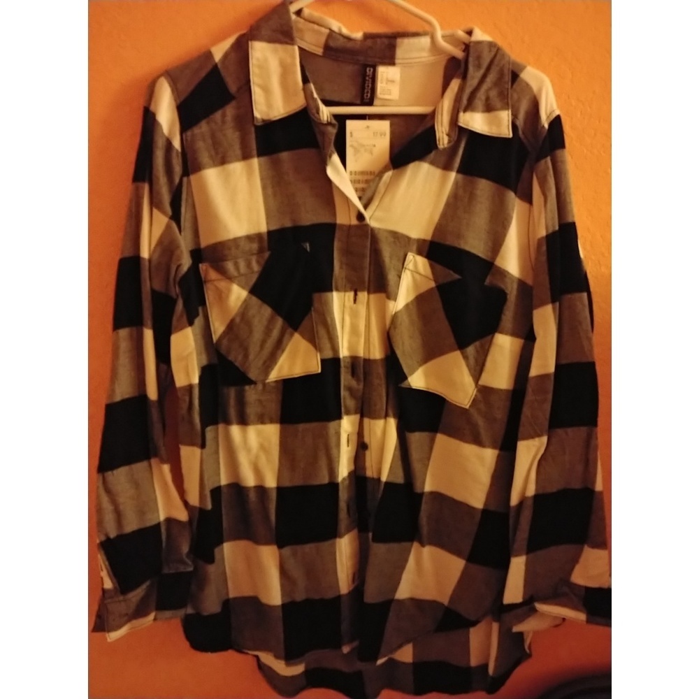 Plaid long sleeve shirt